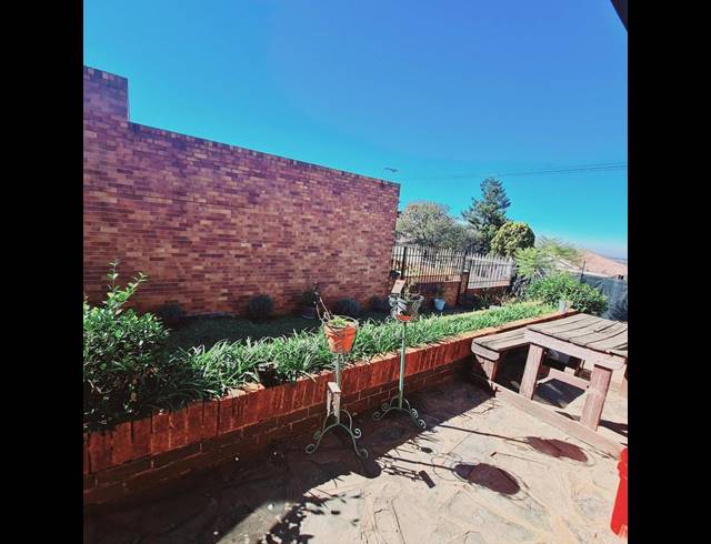 3 BEDROOM PROPERTY TO RENT IN SUNNYRIDGE